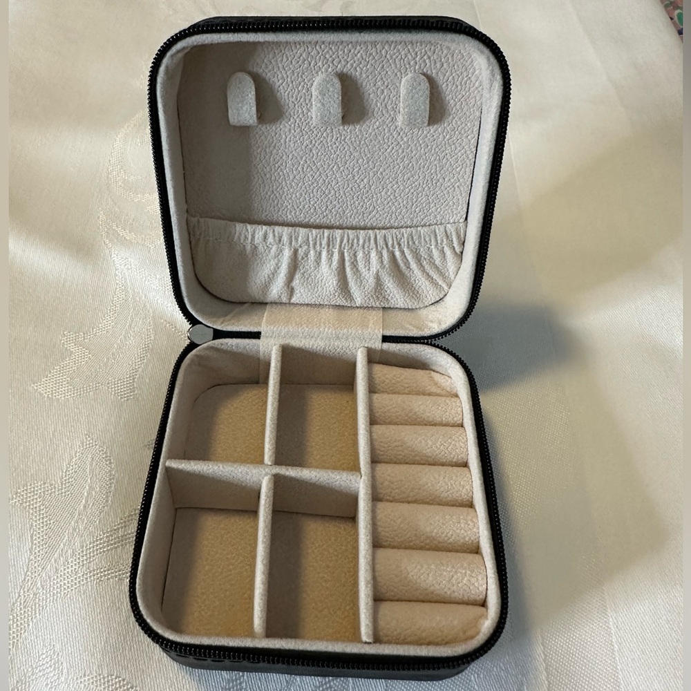 Travel Jewelry Organizer, NWOT